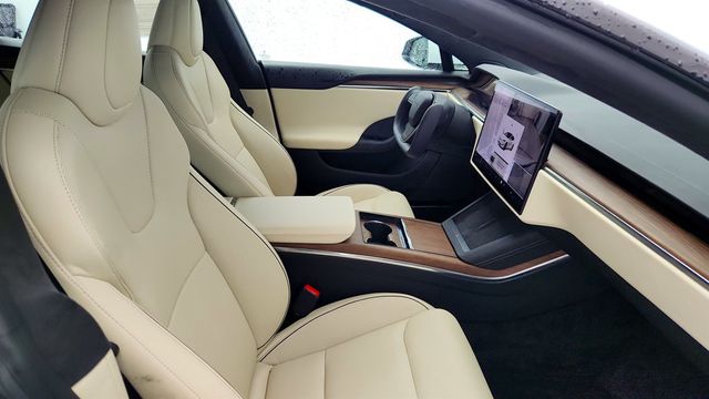 2021 Tesla Model S Plaid AWD w/ Tri-Motor AWD & Autopilot  - 22994031 - 26