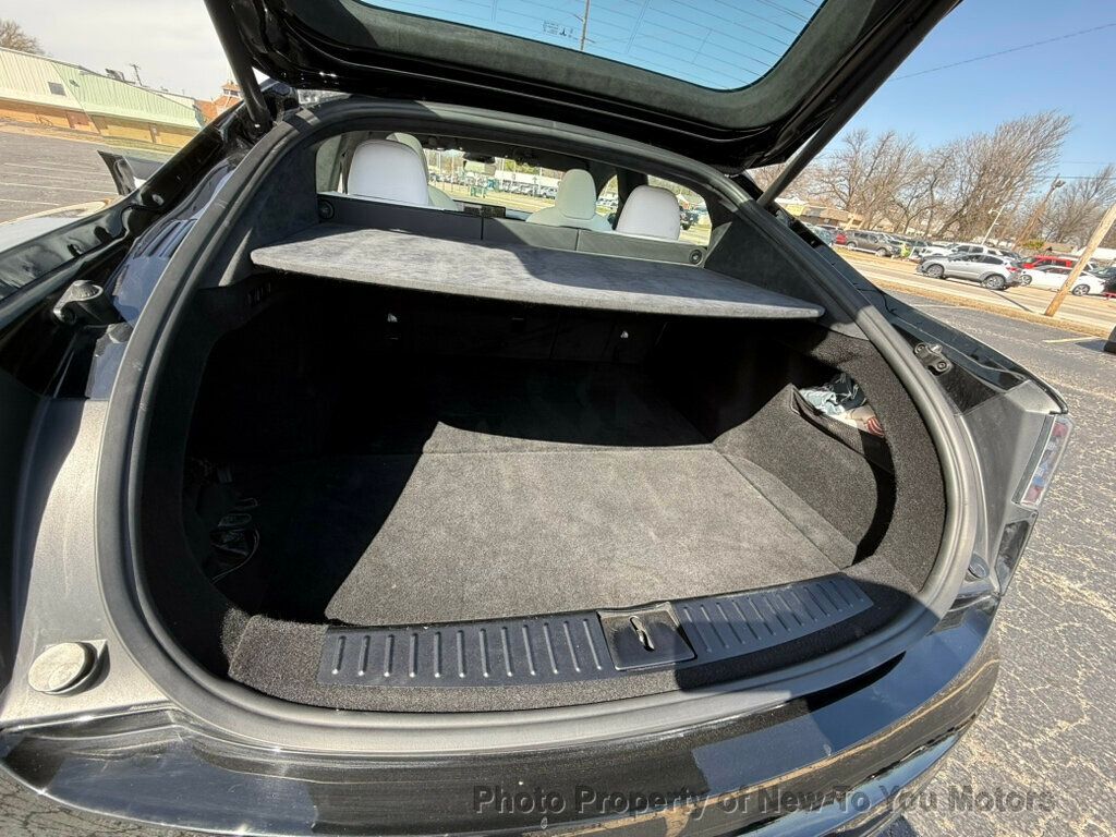 2021 Tesla Model S Plaid photo 10