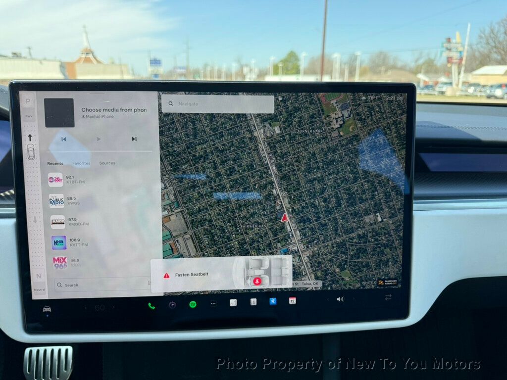 2021 Tesla Model S Plaid photo 14