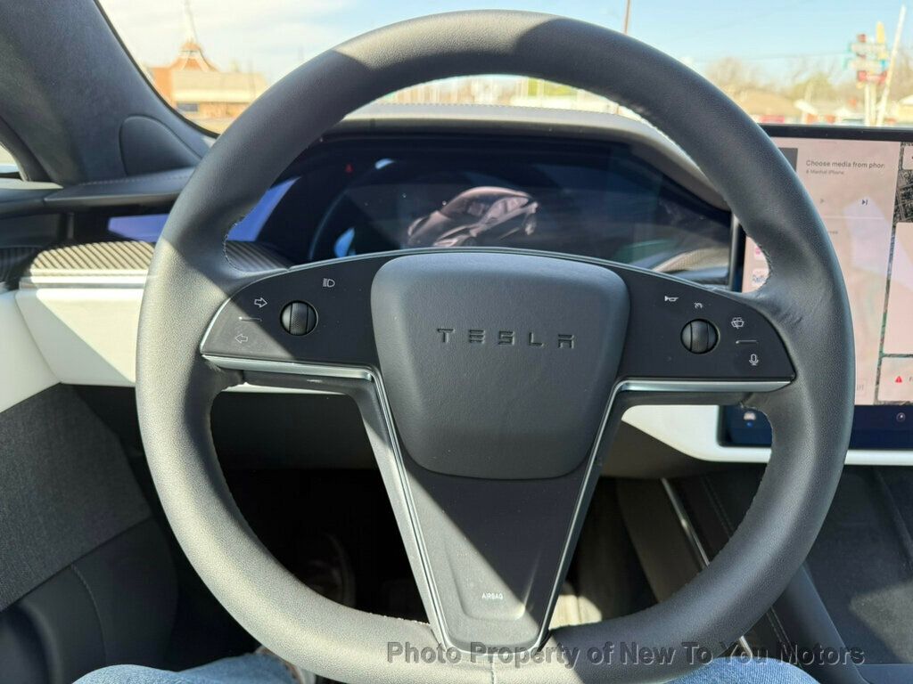 2021 Tesla Model S Plaid photo 16