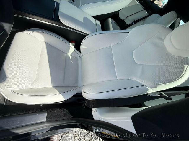 2021 Tesla Model S Plaid Plaid - 22796384 - 23