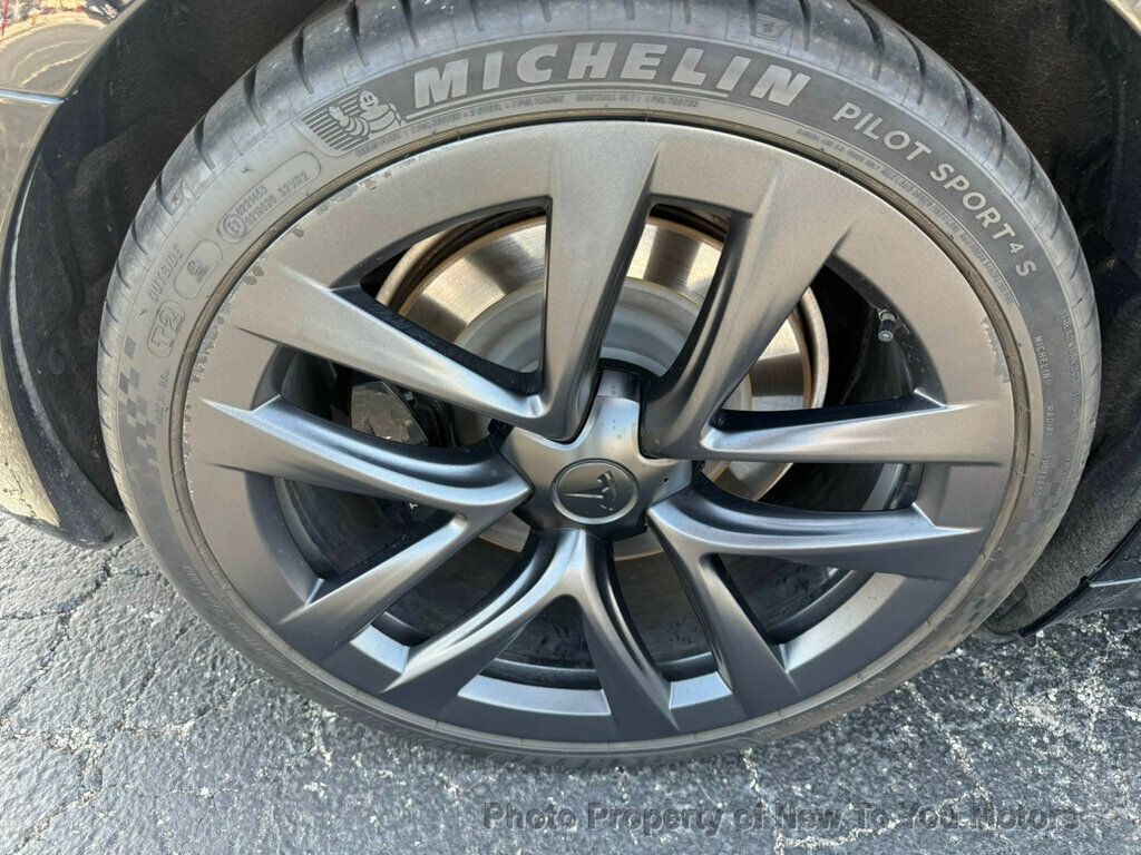 2021 Tesla Model S Plaid photo 20