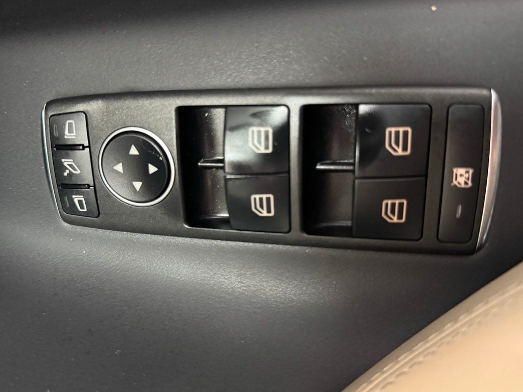 2021 Tesla Model X Long Range photo 20