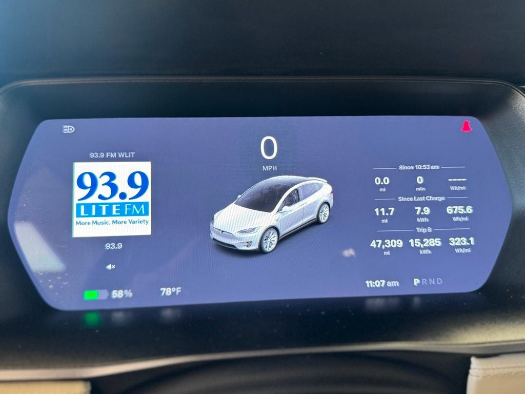 2021 Tesla Model X Long Range photo 21