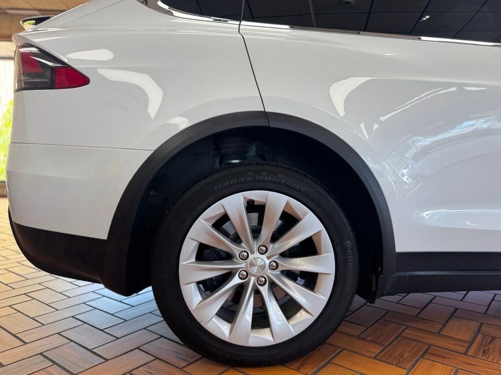 2021 Tesla Model X Long Range photo 28