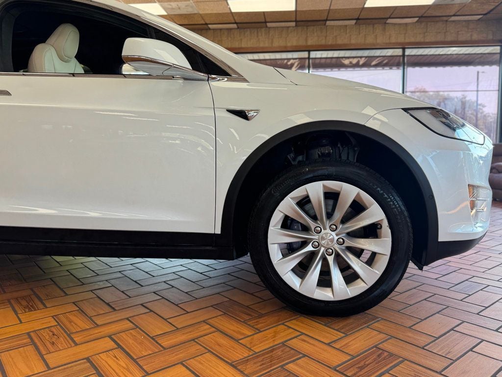 2021 Tesla Model X Long Range photo 29