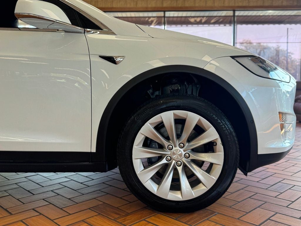 2021 Tesla Model X Long Range photo 30