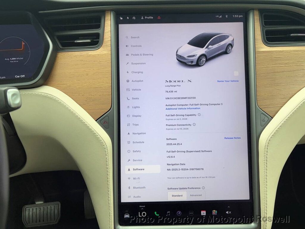 Tesla Model X photo 23