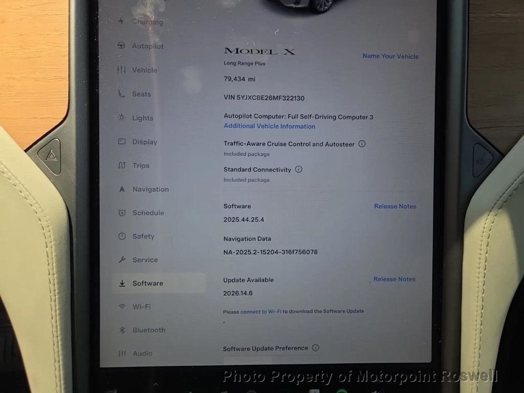Tesla Model X photo 24