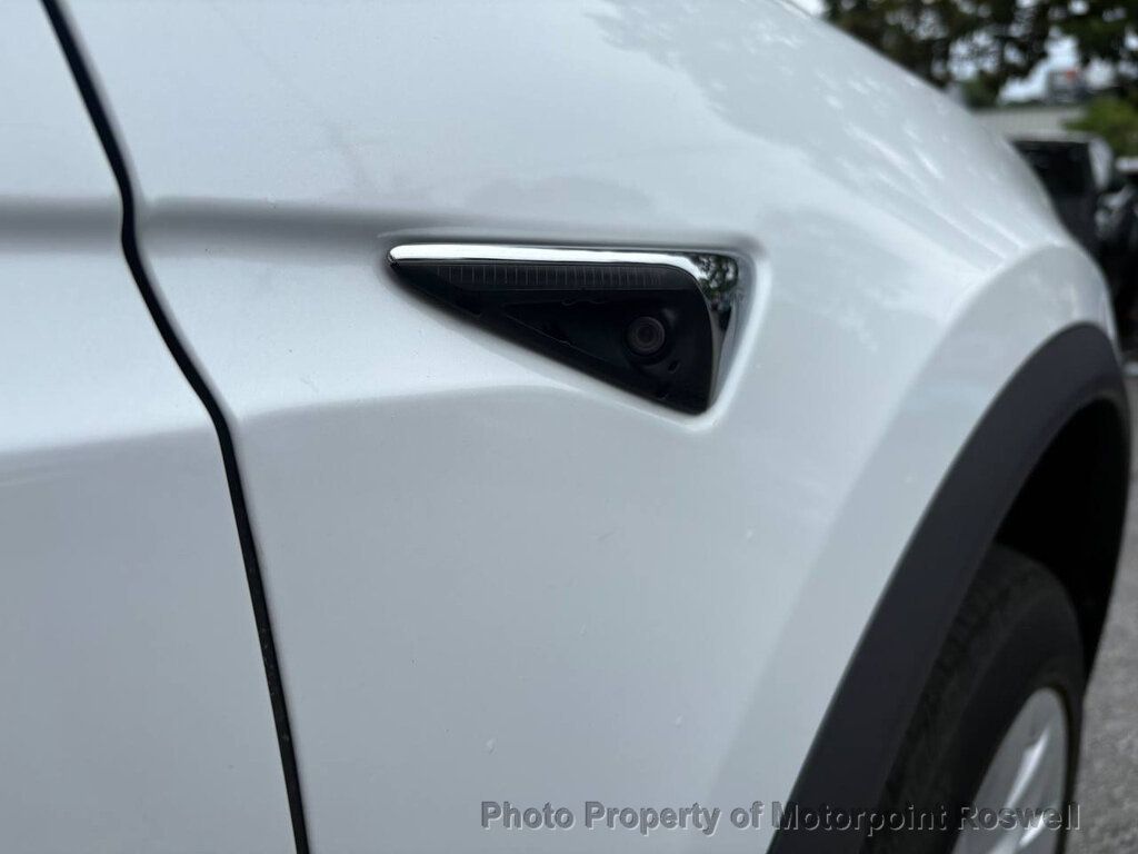 Tesla Model X photo 4