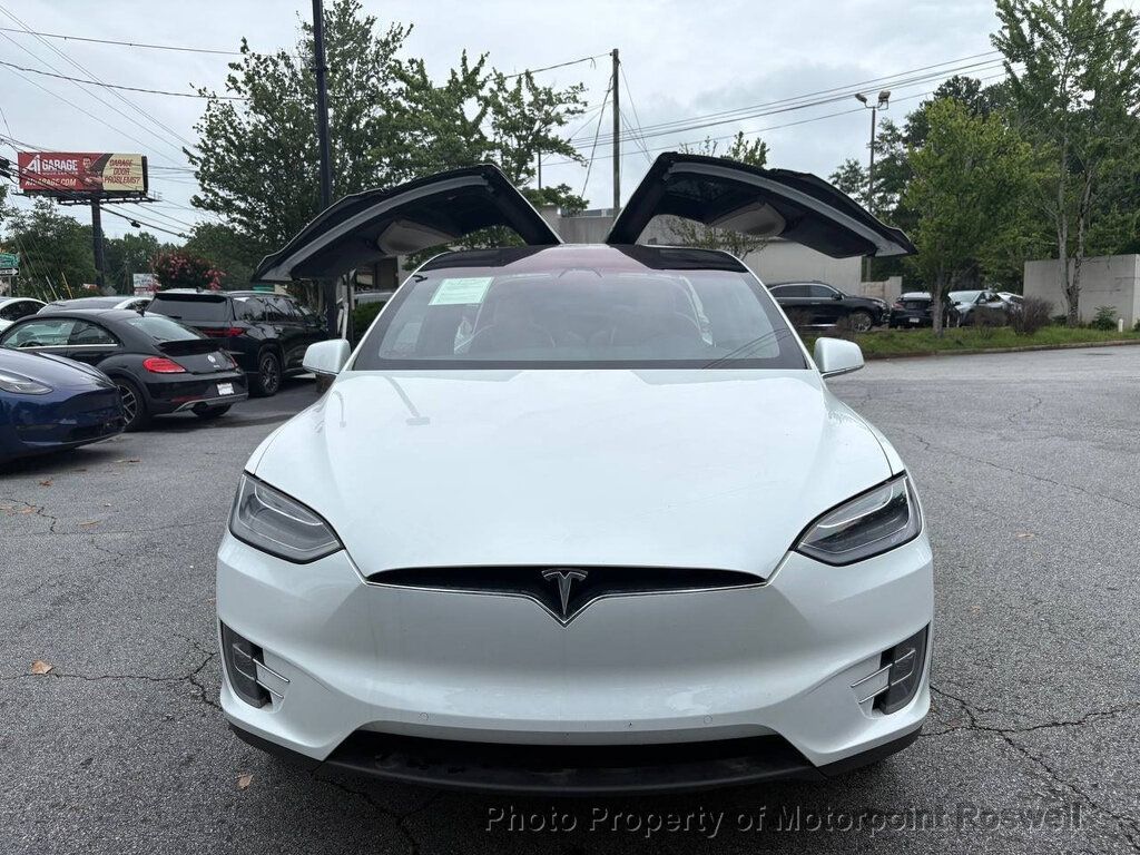 Tesla Model X photo 9