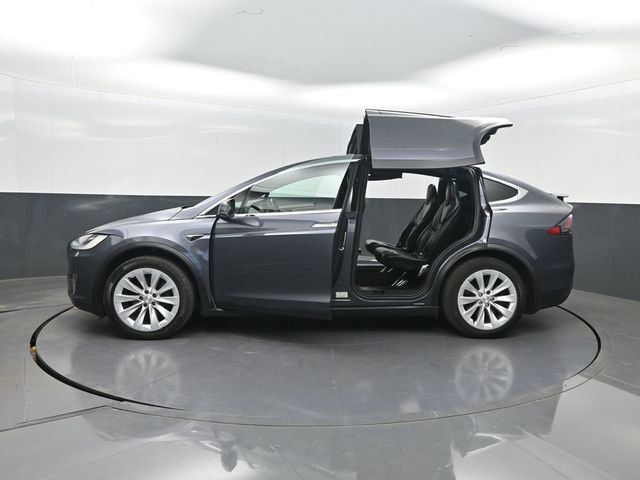 2021 Tesla Model X Long Range Plus AWD - 23007949 - 35