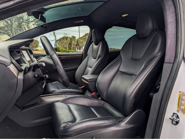 2021 Tesla Model X Long Range Plus AWD - 23000637 - 13