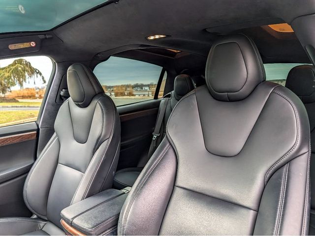 2021 Tesla Model X Long Range Plus AWD - 23000637 - 14