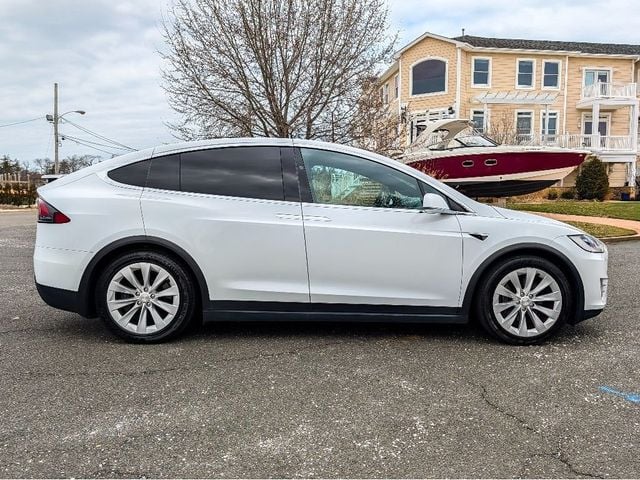 2021 Tesla Model X Long Range Plus AWD - 23000637 - 4