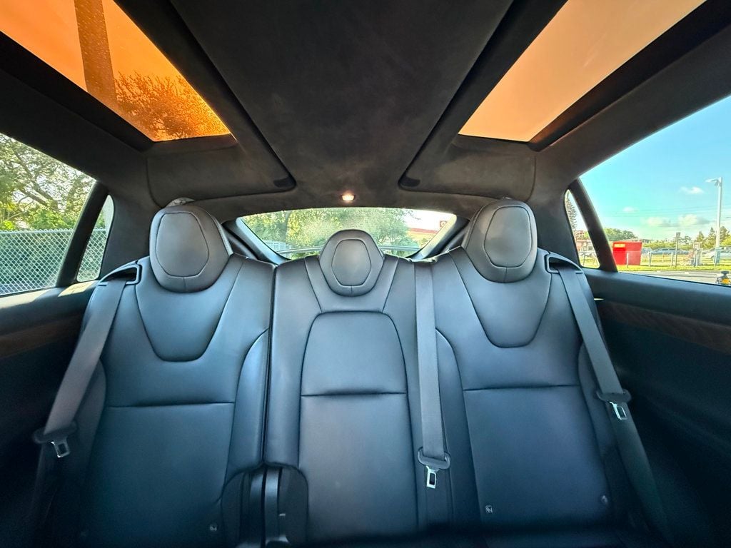 2021 Tesla Model X Long Range Plus AWD - 22924817 - 17