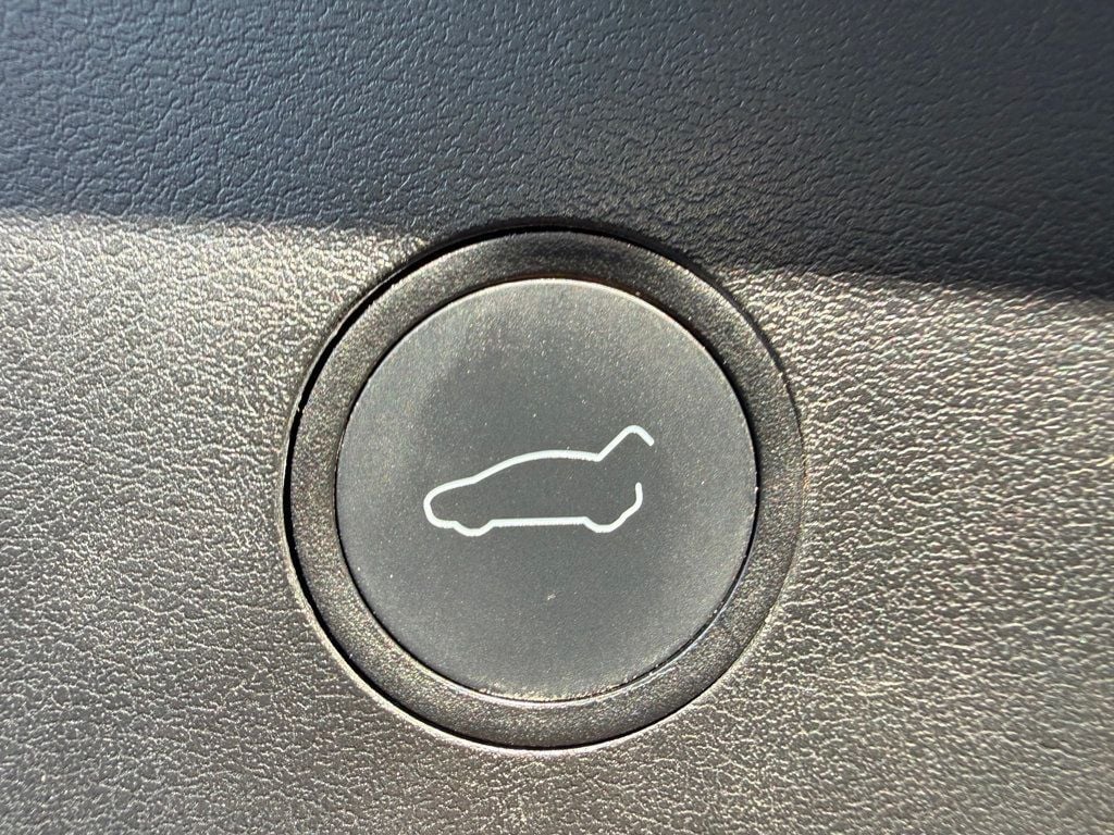 2021 Tesla Model X Long Range Plus AWD - 22924817 - 23