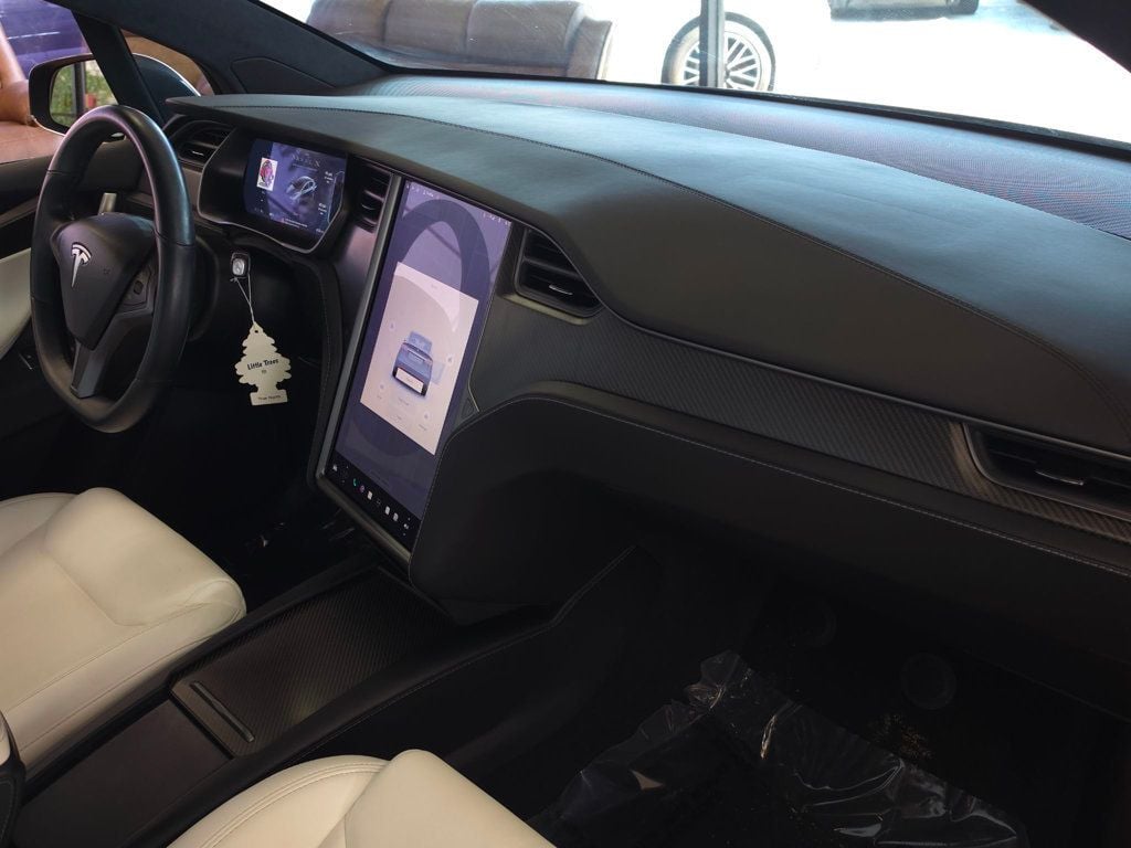 2021 Tesla Model X Performance AWD - 23052725 - 22