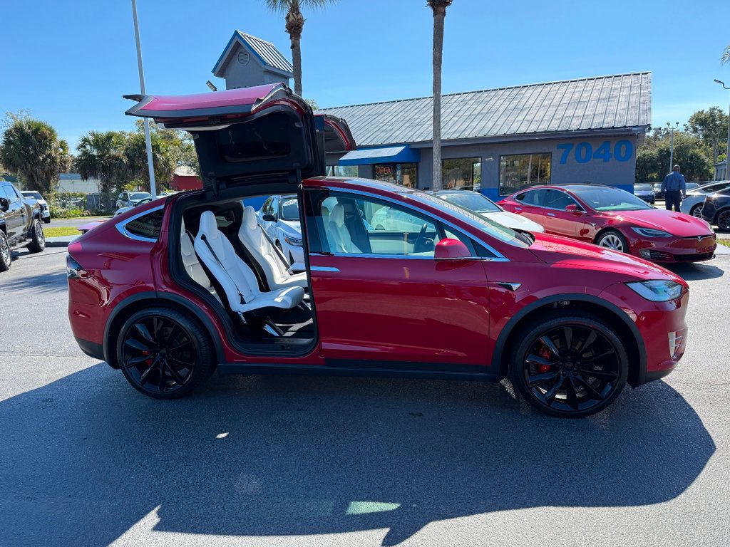 2021 Tesla Model X Performance photo 4
