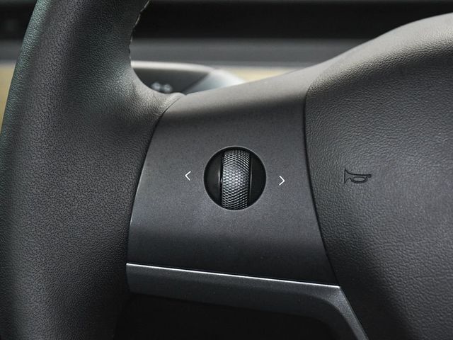 2021 Tesla Model Y Long Range - 23030247 - 29