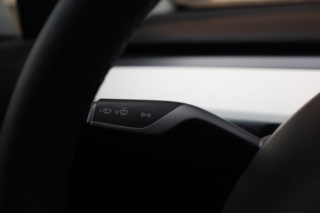 2021 Tesla Model Y Long Range - 23034640 - 35