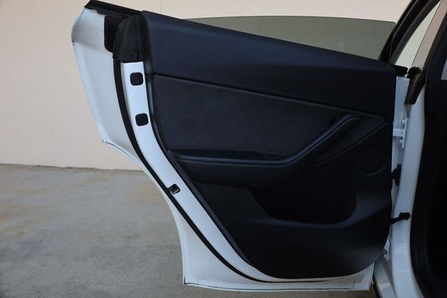 2021 Tesla Model Y Long Range - 23085023 - 18