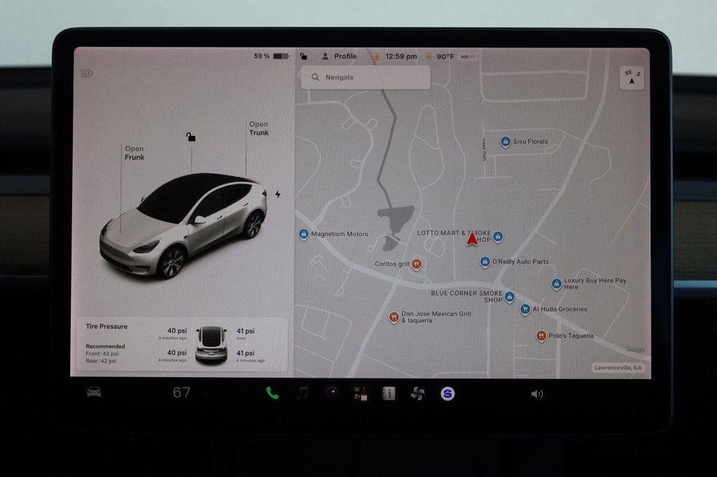 Tesla Model Y photo 40