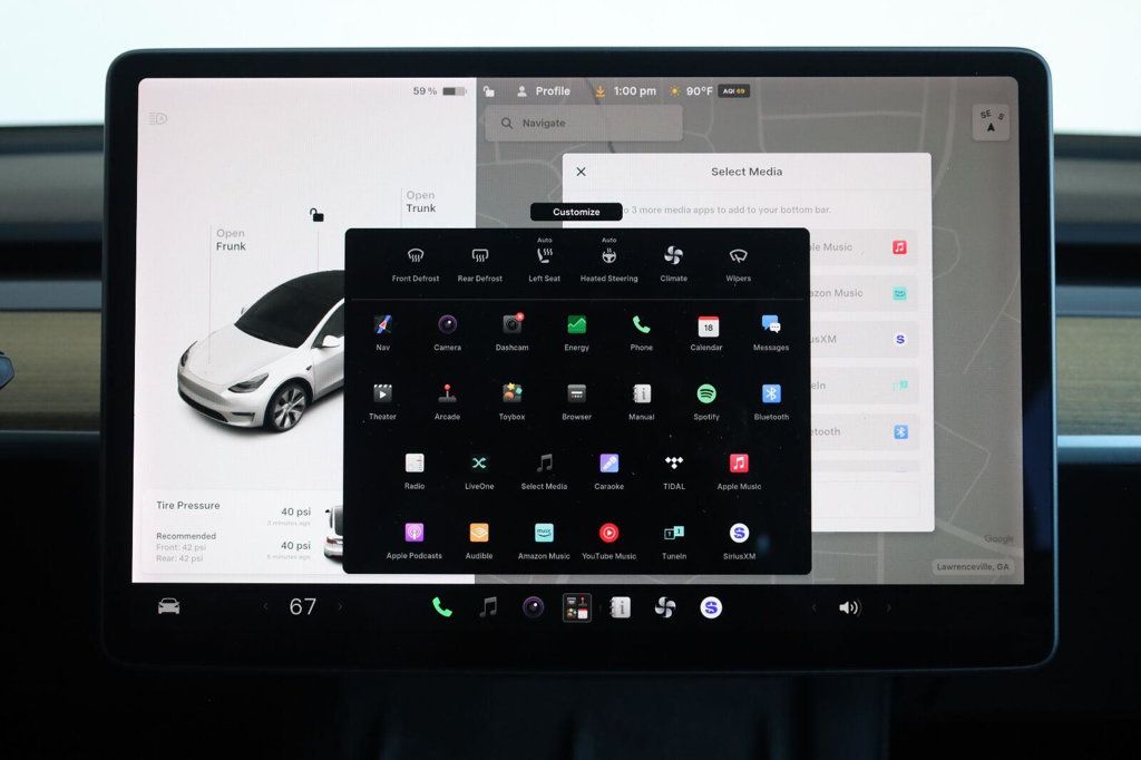 Tesla Model Y photo 43