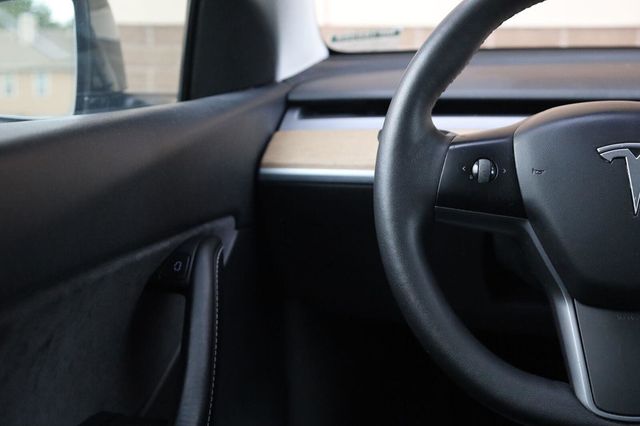 2021 Tesla Model Y Long Range - 23093861 - 30