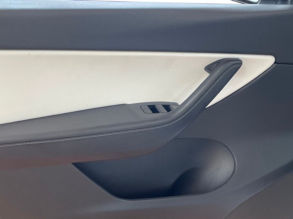 2021 Tesla Model Y Long Range AWD - 23011283 - 13
