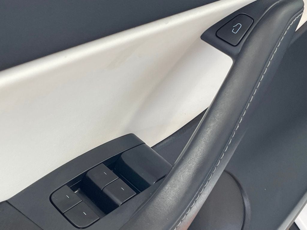 2021 Tesla Model Y Long Range AWD - 23011283 - 14