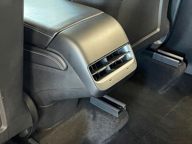 2021 Tesla Model Y Long Range AWD - 23040573 - 15