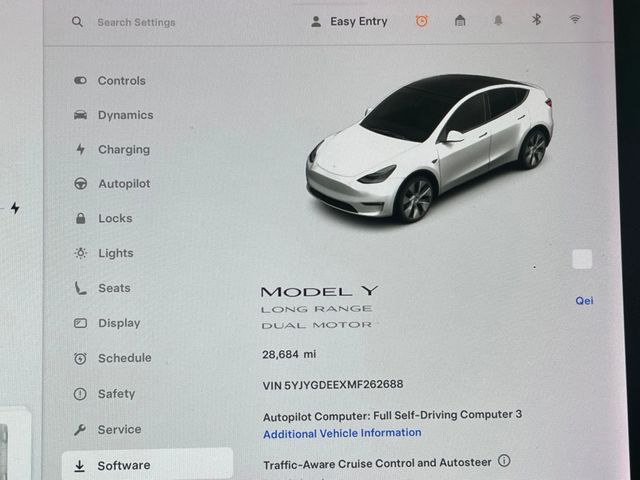 2021 Tesla Model Y Long Range AWD - 23040573 - 26