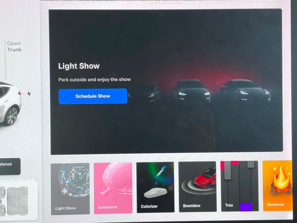 2021 Tesla Model Y Long Range AWD - 23040573 - 30