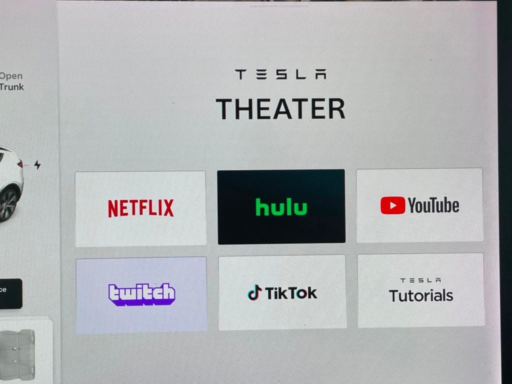 2021 Tesla Model Y Long Range AWD - 23040573 - 31