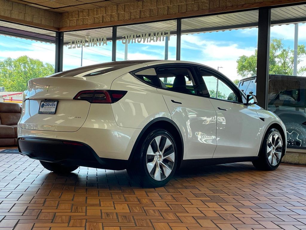 2021 Tesla Model Y Long Range AWD - 23040573 - 8