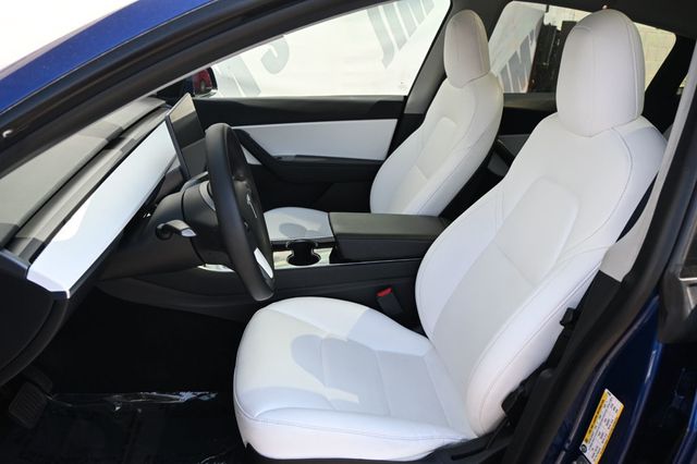 2021 Tesla Model Y Long Range AWD - 22817864 - 12