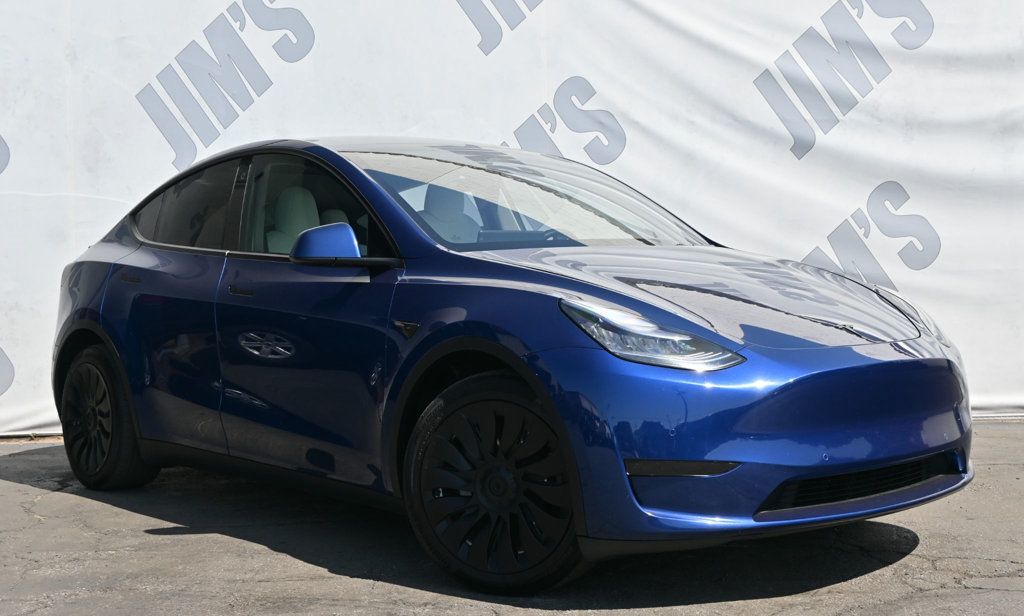 2021 Tesla Model Y Long Range photo 3