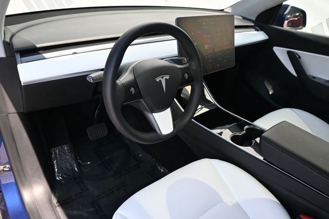 2021 Tesla Model Y Long Range AWD - 22817864 - 7