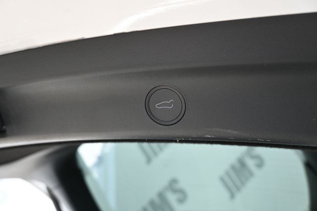 2021 Tesla Model Y Long Range AWD - 23019829 - 17