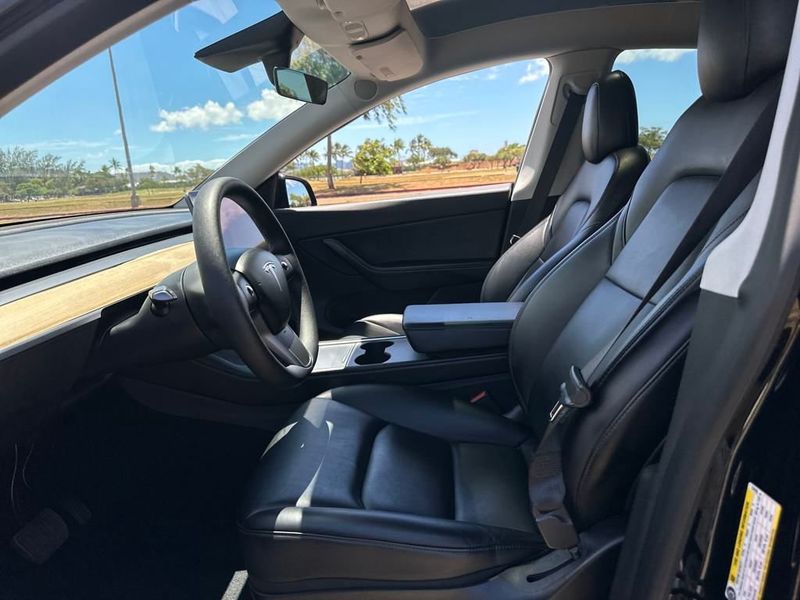 2021 Tesla Model Y Long Range photo 11