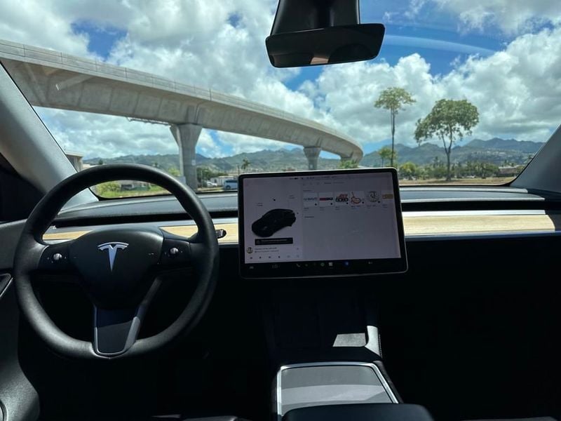 2021 Tesla Model Y Long Range photo 12