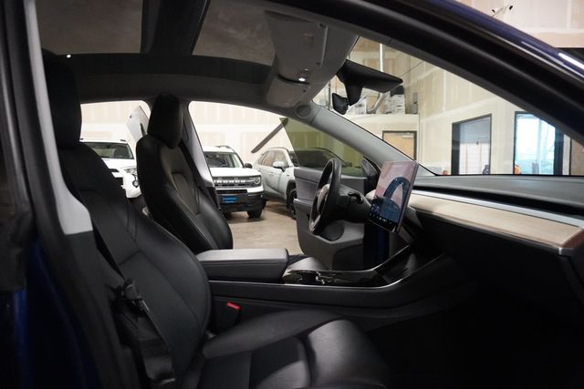 2021 Tesla Model Y Long Range AWD - 22947323 - 5