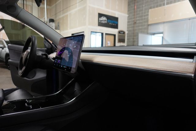 2021 Tesla Model Y Long Range AWD - 22947323 - 6