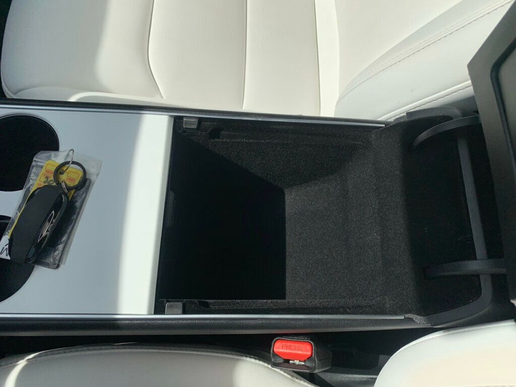 2021 Tesla Model Y Long Range AWD - 22940191 - 23