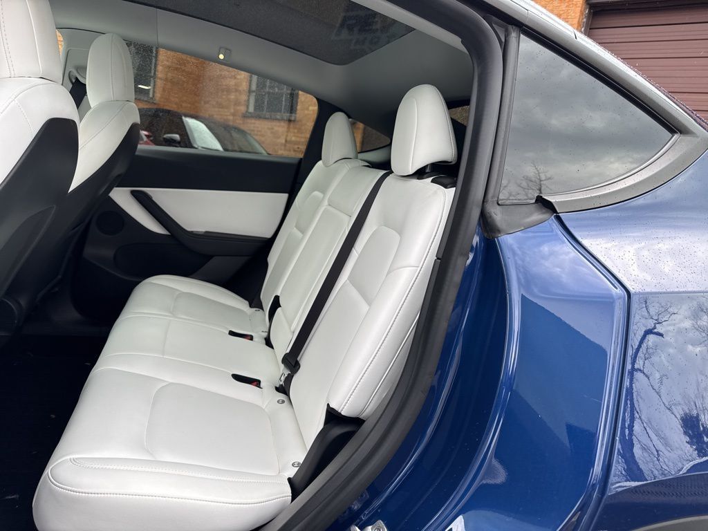 2021 Tesla Model Y Long Range AWD - 23007863 - 9