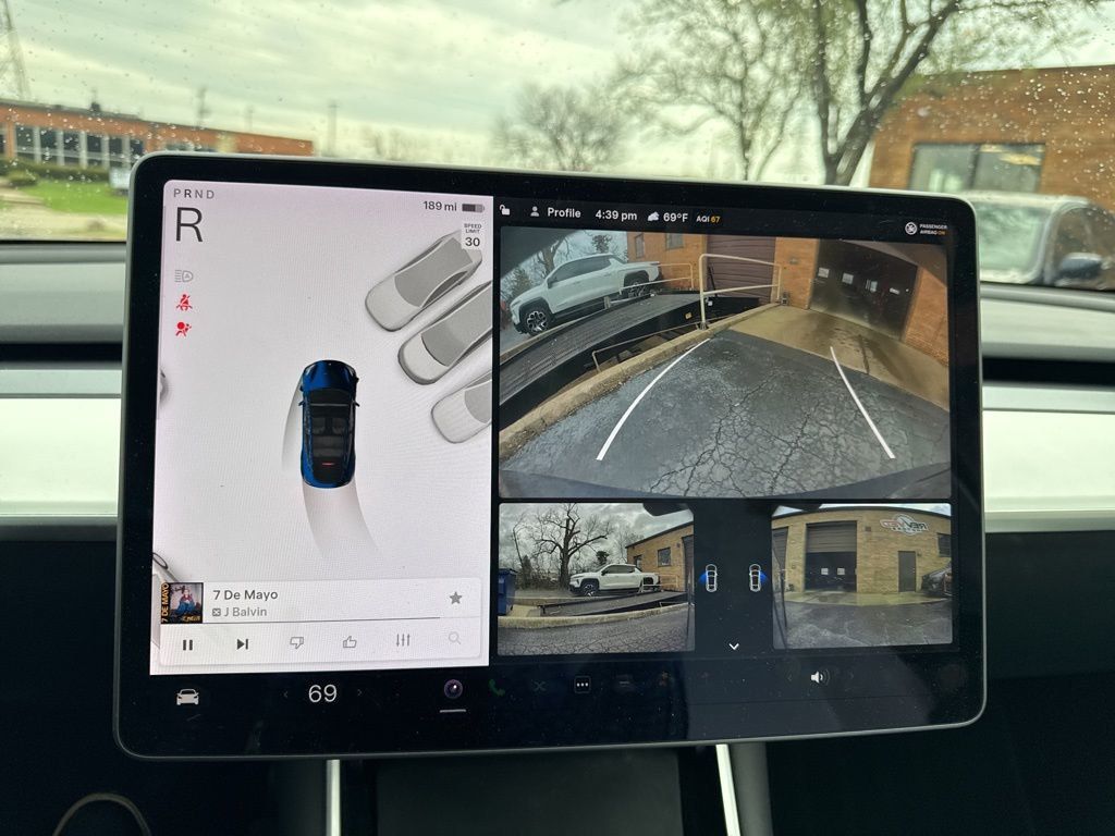 2021 Tesla Model Y Long Range AWD - 23007863 - 15