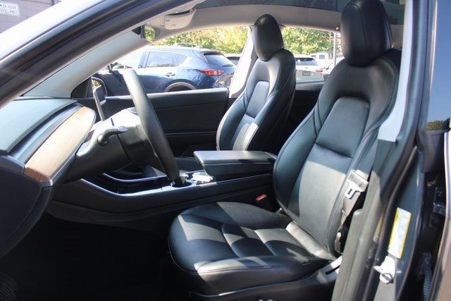 2021 Tesla Model Y Long Range photo 14