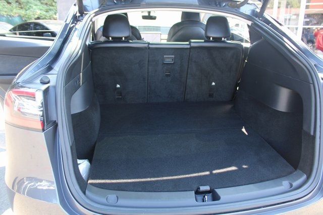 2021 Tesla Model Y Long Range photo 17