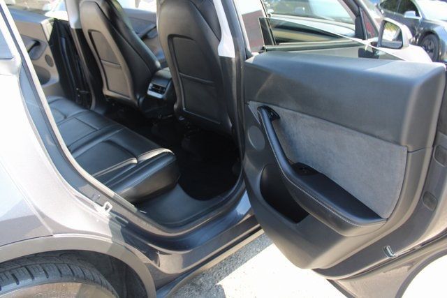 2021 Tesla Model Y Long Range photo 18